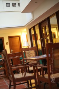 Small and cheap Hotel doesn't mean have to be bad. This hotel in Cirebon, Koening, is small and cheap hotel, but it's very good compare to the price we have to pay. This is the main lounge of the Hotel, with classic wood furniture.